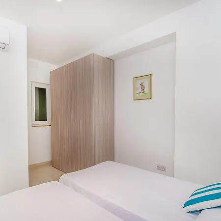 Fine Living Blue Waves Apartment *